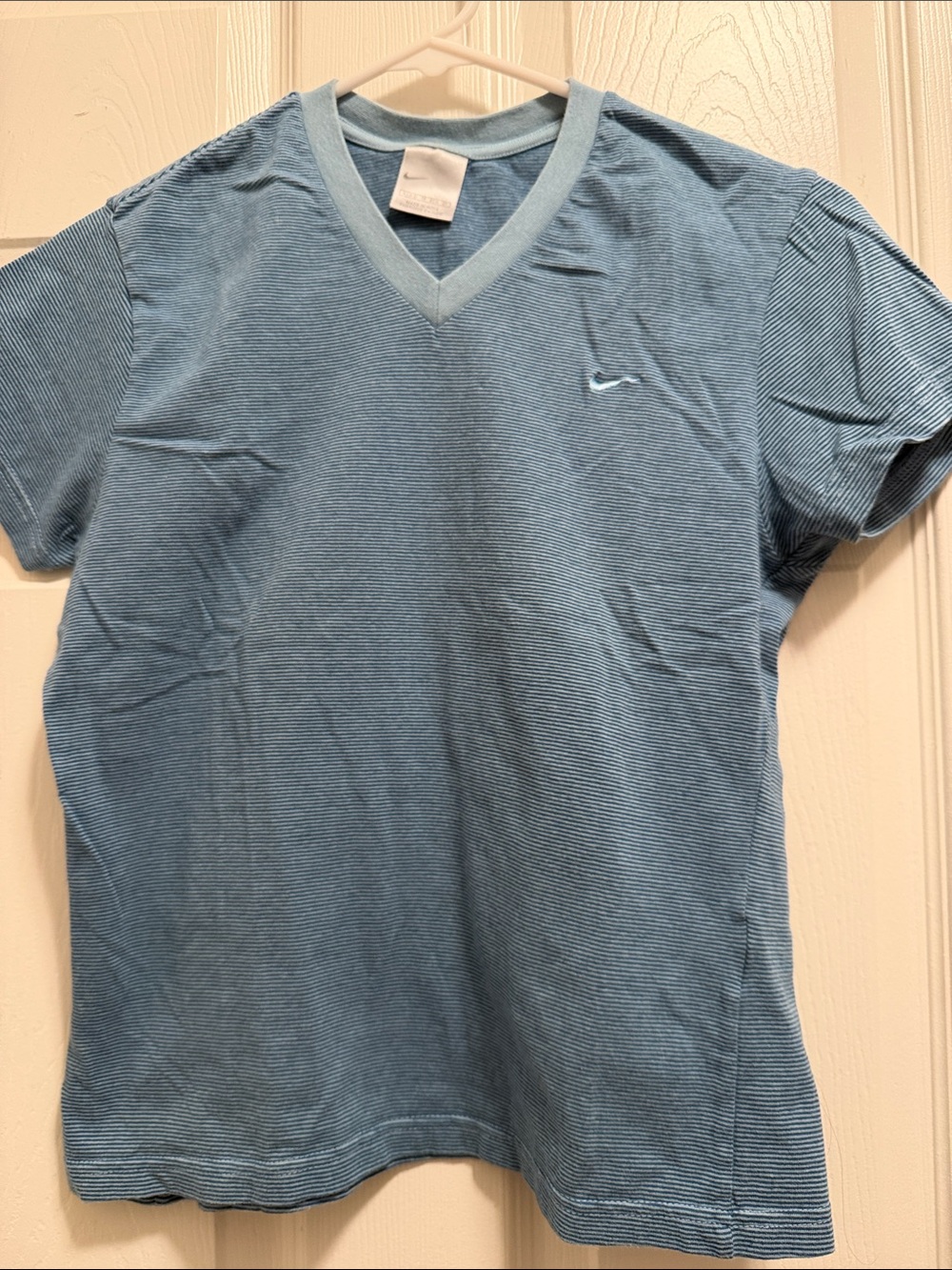 Nike Women’s Light Blue V-Neck Striped Tee